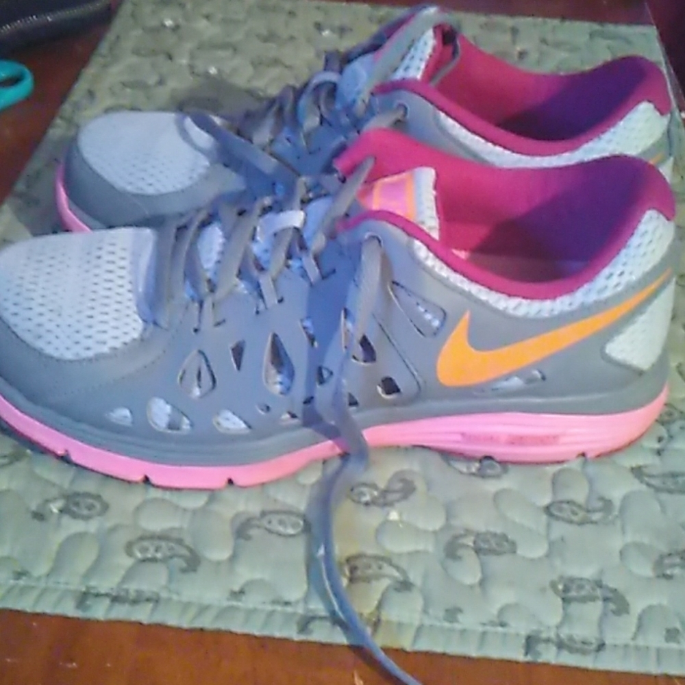 Woman's Nike  shoes